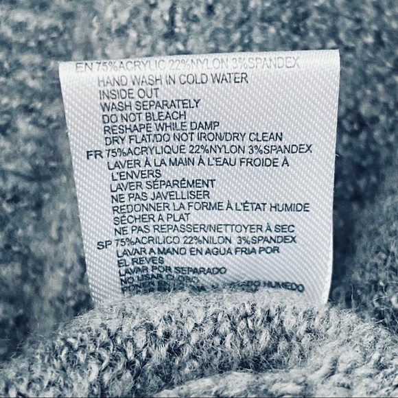 NWOT RDI Nordstrom Deep V-Neck Tunic Knit Sweater - Picture 7 of 7